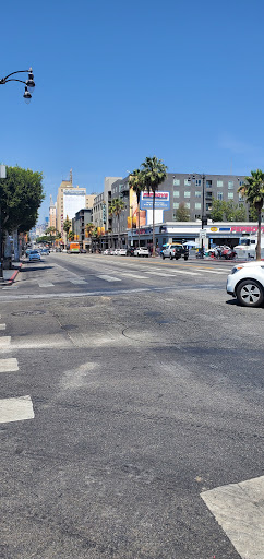 Auto Parts Store «Pep Boys Auto Parts & Service», reviews and photos, 6125 Hollywood Blvd, Hollywood, CA 90028, USA