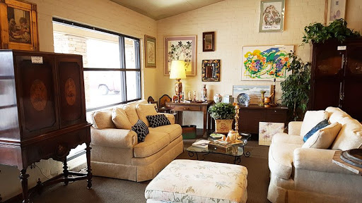 Thrift Store «White Dove Thrift Shoppe», reviews and photos, 5035 N 7th Ave, Phoenix, AZ 85013, USA