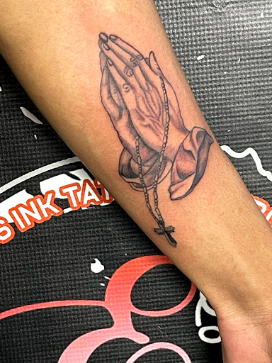 Explore tiny hummingbird tattoo ideas, creative tattoo ideas in Denver, available at Endless Ink Tattoo & Piercing