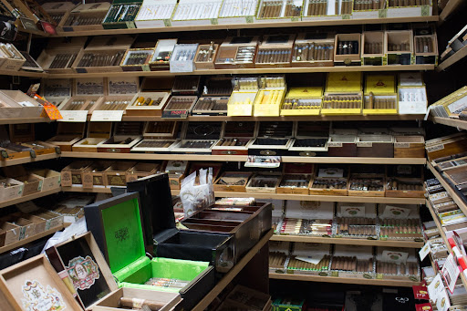 Tobacco Shop «Fine Cigar & Tobacco House LLC», reviews and photos, 192 W Main St, Avon, CT 06001, USA