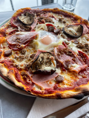 LBJ bar restaurant pizzeria à Mitry-Mory
