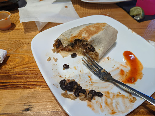 Burrito Restaurant «Burrito Envy & Tequila Bar», reviews and photos, 6113 N Maple St, Omaha, NE 68104, USA