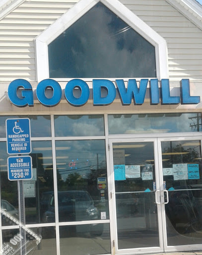 Thrift Store «Goodwill», reviews and photos, 825 Center Rd, Avon, OH 44011, USA