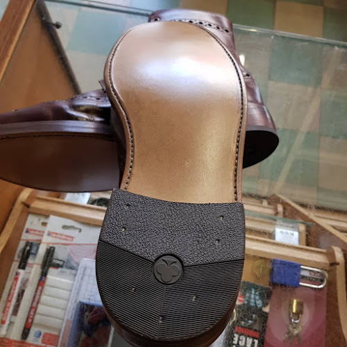 Reviews of Cole's Cobblers (traditional shoe repairs) in Preston - Shoe store