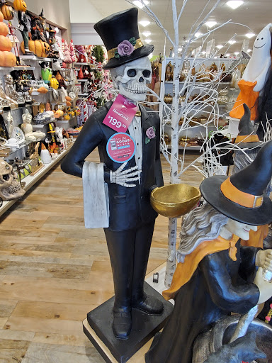 HomeGoods image