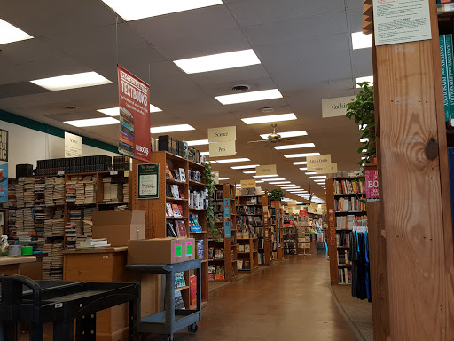 Book Store «Half Price Books», reviews and photos, 844 US-31, Greenwood, IN 46142, USA