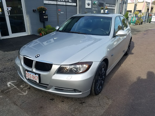 Auto Body Shop «Alewife Automotive Center & Hanson & Tilton Collision Werks», reviews and photos, 10 Sunnyside Ave, Arlington, MA 02474, USA