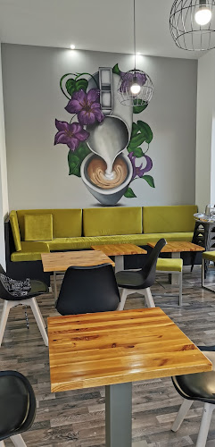 Opinii despre Oligo coffee and brunch în Περιστέρι - Καφετέρια