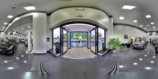 Hyundai Dealer «Knauz Hyundai», reviews and photos, 775 Rockland Rd, Lake Bluff, IL 60044, USA