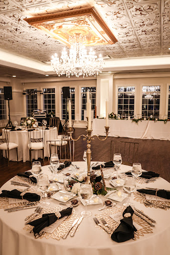 Florist «George Thomas Florist», reviews and photos, 5609 E Washington St, Indianapolis, IN 46219, USA