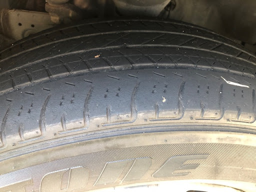 Used Car Dealer «Gladstone Auto Sales», reviews and photos, 7406 N Oak Trafficway, Kansas City, MO 64118, USA