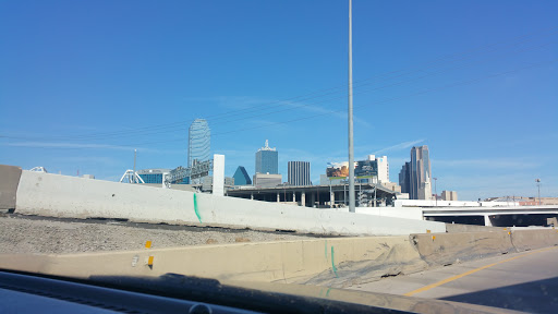 Liquor Store «River Cut Rate Liquor», reviews and photos, 327 Cadiz St, Dallas, TX 75207, USA