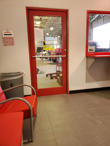 Tire Shop «Discount Tire Store - Coralville, IA», reviews and photos, 1491 Coral Ridge Ave, Coralville, IA 52241, USA