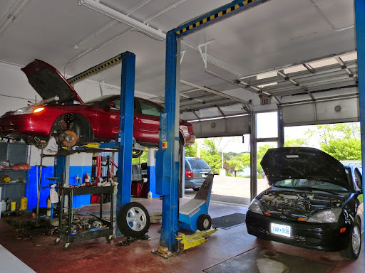 Auto Repair Shop «Carlson Auto of Maplewood», reviews and photos, 275 Century Ave N, Maplewood, MN 55119, USA