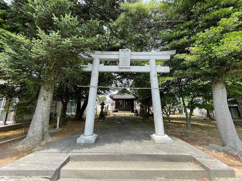 萬田神社