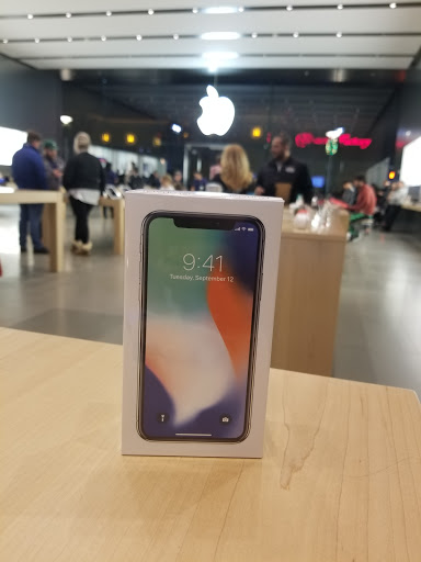 Computer Store «Apple Ridge Hill», reviews and photos, 143 Market Street, Yonkers, NY 10710, USA