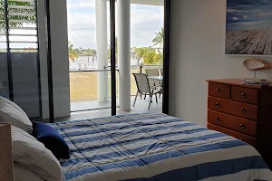 Port Hinchinbrook Accom image