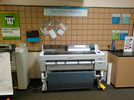 Shipping and Mailing Service «The UPS Store», reviews and photos, 4707 U.S Hwy 61, White Bear Lake, MN 55110, USA