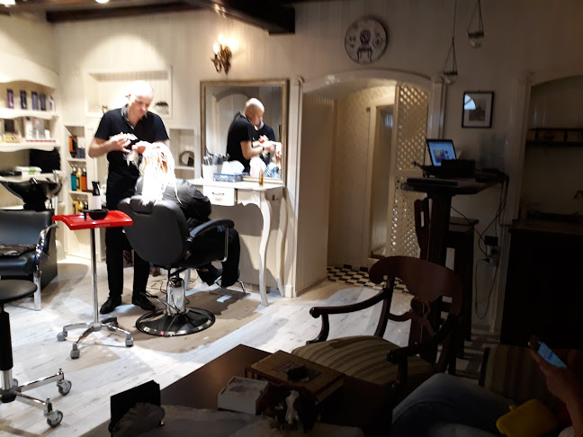 Hairfinity Studio - Coafor