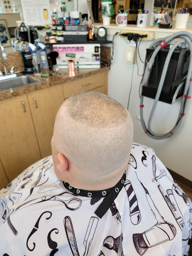 Hair Salon «Whiskers Family Hair Care», reviews and photos, 1002 Leonard St NW, Grand Rapids, MI 49504, USA