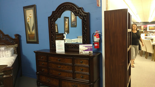 Furniture Store «Discount Direct Furniture & Mattress Gallery», reviews and photos, 1209 S 320th St, Federal Way, WA 98003, USA