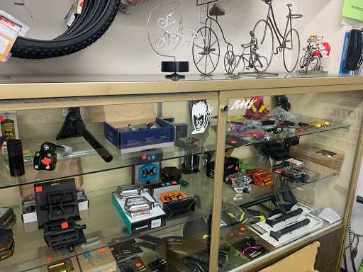Bicycle Store «Reseda Bicycles», reviews and photos, 7056 Reseda Blvd, Reseda, CA 91335, USA