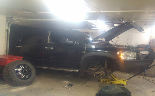 Auto Repair Shop «Big Wrench Auto Repair», reviews and photos, 426 E Railroad St, Kearney, NE 68847, USA