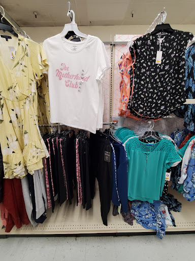 Discount Store «Big Lots», reviews and photos, 103 N Poplar St, Searcy, AR 72143, USA