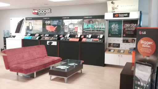 Cell Phone Store «Boost Mobile Store by Yakety Yak Wireless», reviews and photos, 9904 Old Baymeadows Rd, Jacksonville, FL 32256, USA