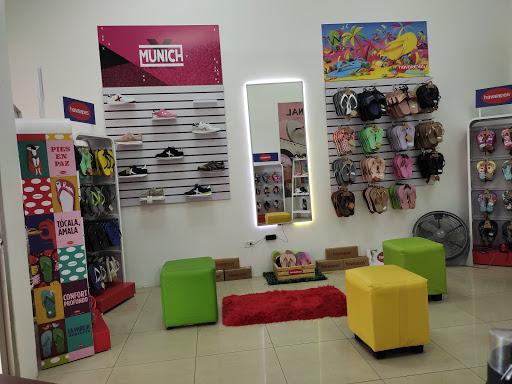 Stores to buy womens havaianas Managua