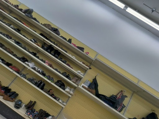 Thrift Store «The Salvation Army Family Store & Donation Center», reviews and photos