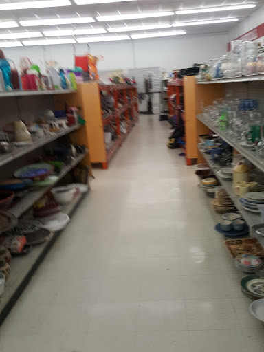 Thrift Store «Collins Park Thrift», reviews and photos, 817 E Park Row Dr, Arlington, TX 76010, USA