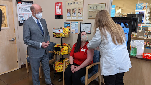 Grocery Store «Weis», reviews and photos, 883 Russell Ave, Gaithersburg, MD 20879, USA