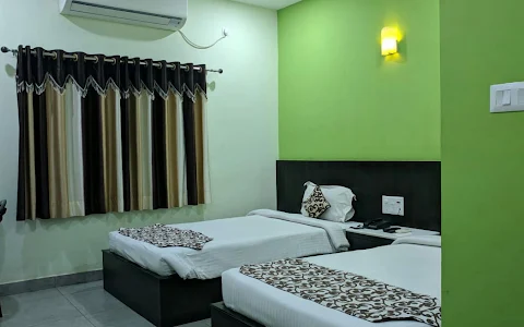 Hotel Madhuvan image