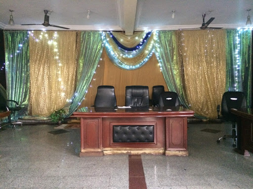 Hajia Hair & Cosmetics Gallery, 2nd Market, Eneka Igrita Road, Port Harcourt, Nigeria, Outlet Mall, state Rivers