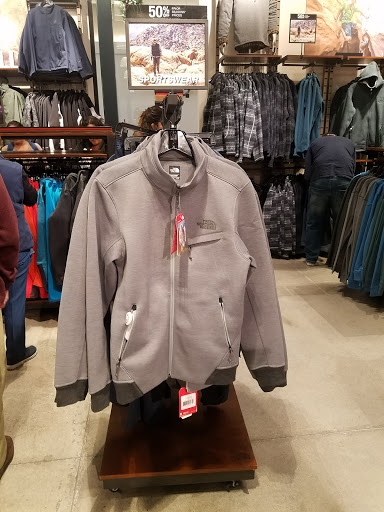 Clothing Store «The North Face Outlet», reviews and photos, 4410 Mills Cir, Ontario, CA 91764, USA