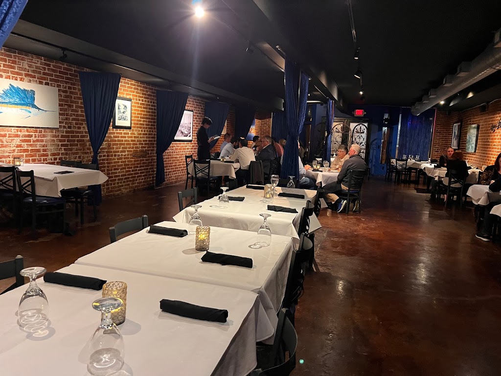 Catch Bar & Grill 37311