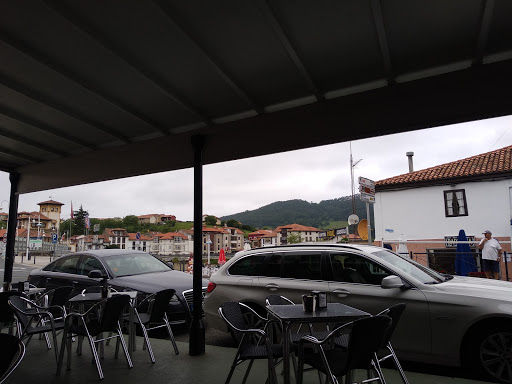 Información y opiniones sobre CAFETERÍA ROYAL I de Unquera