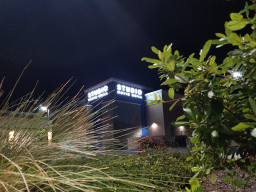 Movie Theater «Studio Movie Grill», reviews and photos, 5140 Commons Dr, Rocklin, CA 95677, USA