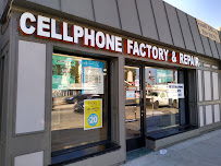 Cellphone Factory & Repairs - Photo 4 - Car repair in Studio City, CA, Los Angeles