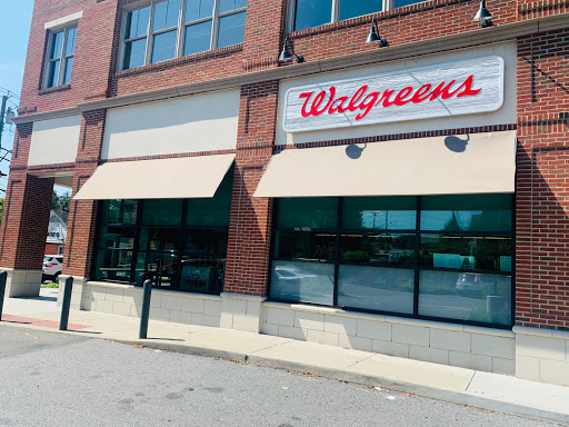 Walgreens, 11 Ashford Ave, Dobbs Ferry, NY 10522, USA, 