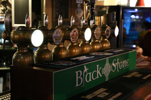 Pub Le Black Stone