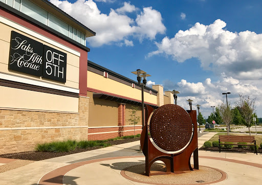 Saks OFF 5TH, 18521 Outlet Blvd #306, Chesterfield, MO 63005, USA, 