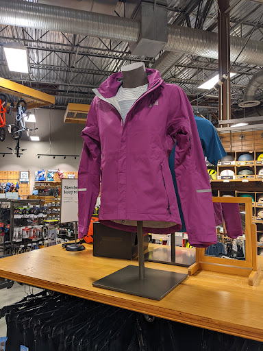 Camping Store «REI», reviews and photos, 11950 Grand Commons Ave, Fairfax, VA 22030, USA