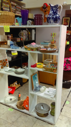 Thrift Store «County Line Thrift Store», reviews and photos, 4130 Charles Hardy Pkwy, Dallas, GA 30157, USA