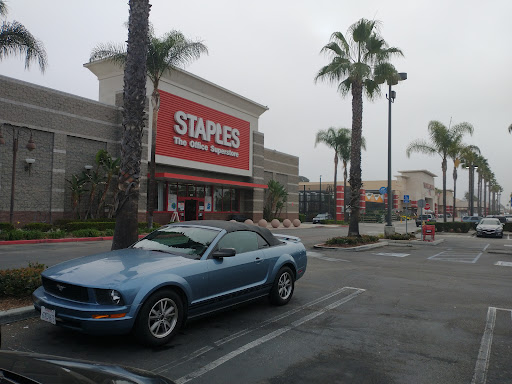 Office Supply Store «Staples», reviews and photos, 411 W Esplanade Dr, Oxnard, CA 93036, USA