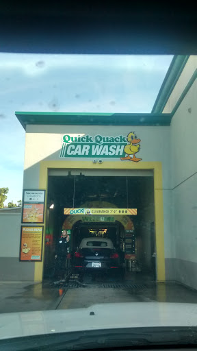 Car Wash «Quick Quack Car Wash - College Oaks», reviews and photos, 49 Bicentennial Cir, Sacramento, CA 95826, USA