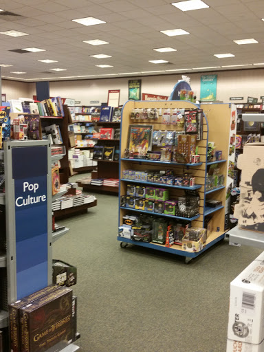 Book Store «Barnes & Noble», reviews and photos, 5275 Harvey St, Muskegon, MI 49444, USA