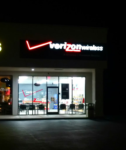Verizon Authorized Retailer - A Wireless, 1935 W Main St h, Centre, AL 35960, USA, 