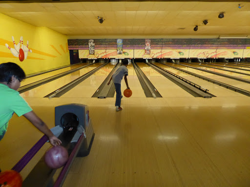 Bowling Alley «Cherry Hill Lanes North», reviews and photos, 6697 Dixie Hwy, Village of Clarkston, MI 48346, USA